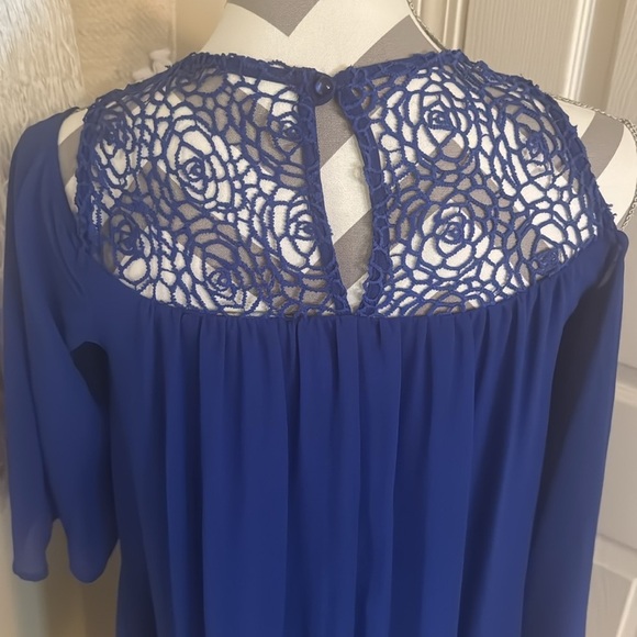 Blue Cold Shoulder Bell Sleeve Dress by Heart Soul - Size Medium - Picture 8 of 11